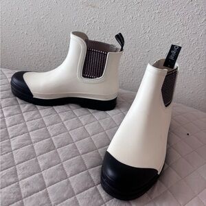 Black and White Rain Boots Women 7.5